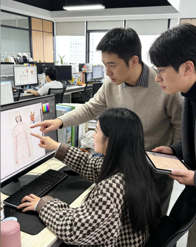 Youtricot invests in 50 12-gauge and 30 7G STOLL knitting machines, boosting production capacity, seamless knit expertise, efficiency, and sustainable high-quality knitwear